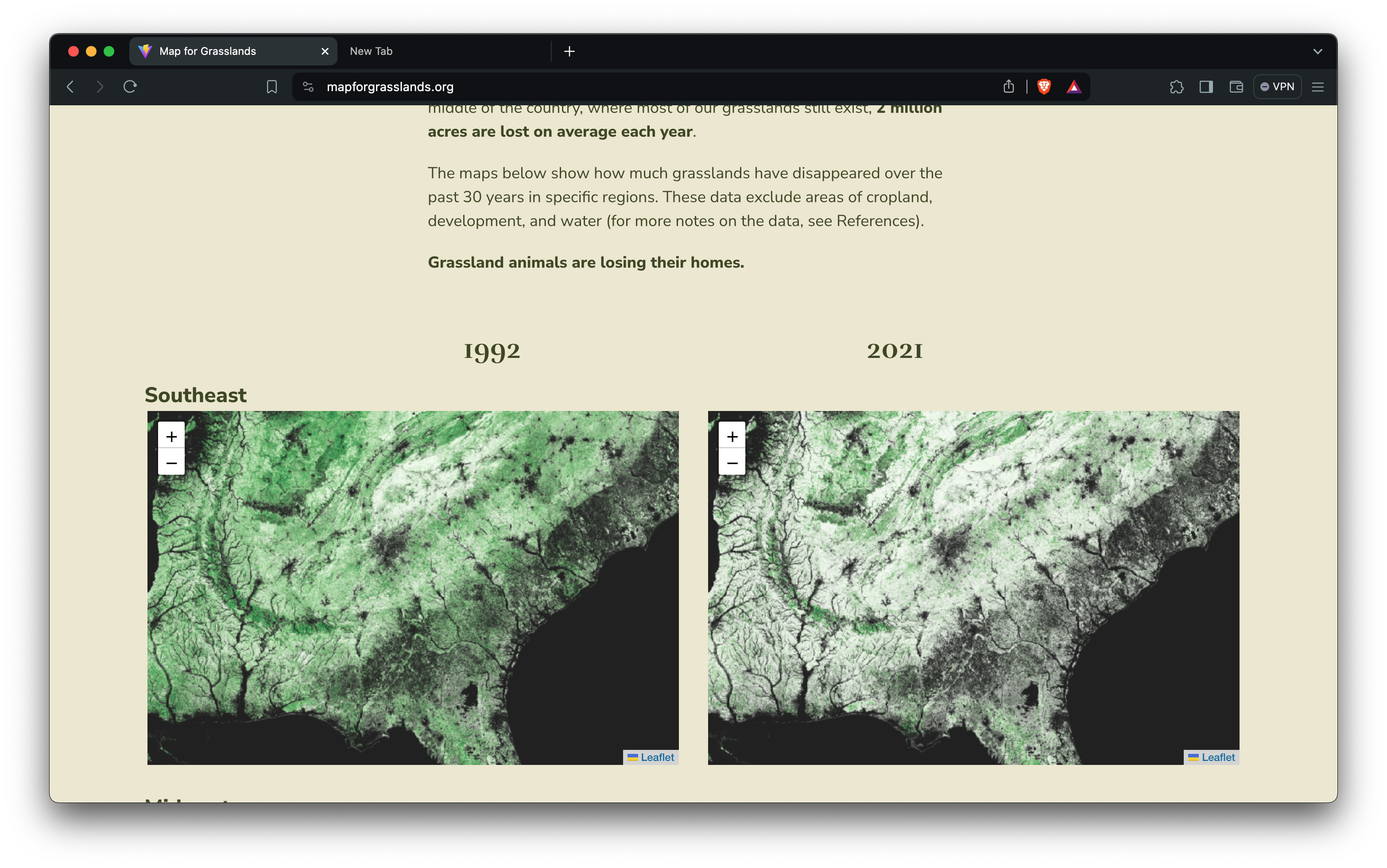 Two maps side by side showing the difference in grasslands abundance between 1992 and 2021.